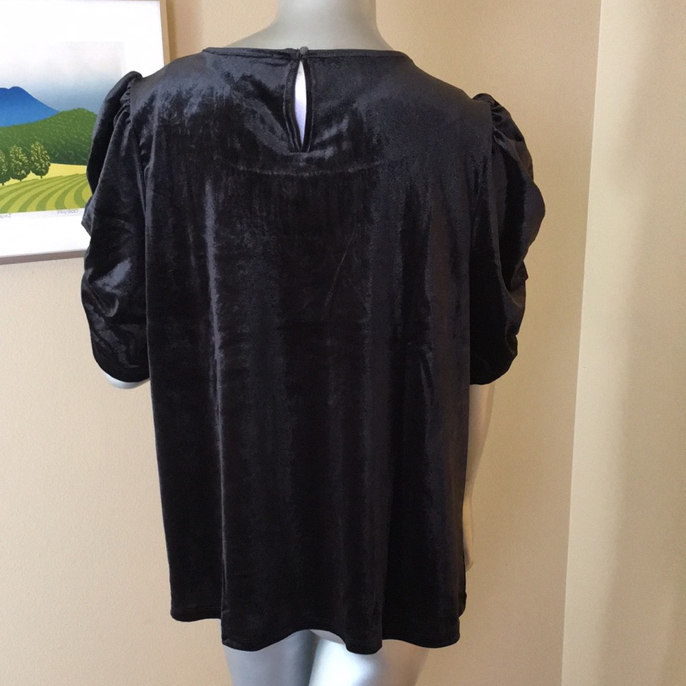 LOFT | Ruched Velvet Top Solid Black - Picture 6 of 11
